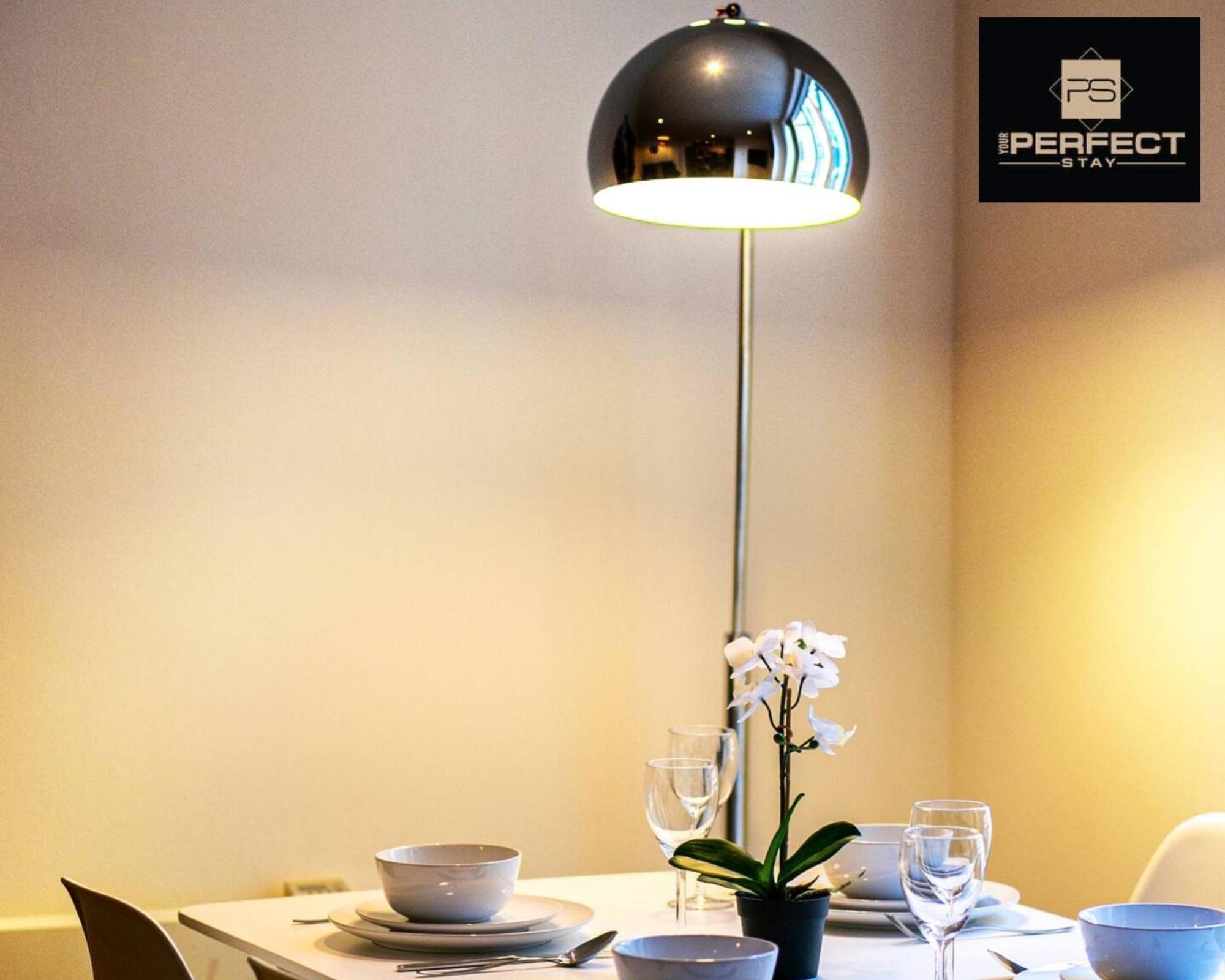Cosmo Modern Apartment Central By Your Perfect Stay Short Lets Birmingham Eksteriør billede